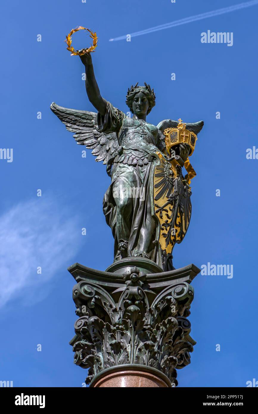 Eine viktorianische Figur auf dem Kriegsdenkmal, Franco-Preußischer Krieg von 1870 bis 1871, Koepfleinsberg, Nürnberg, Mittelfrankreich, Bayern, Deutschland Stockfoto