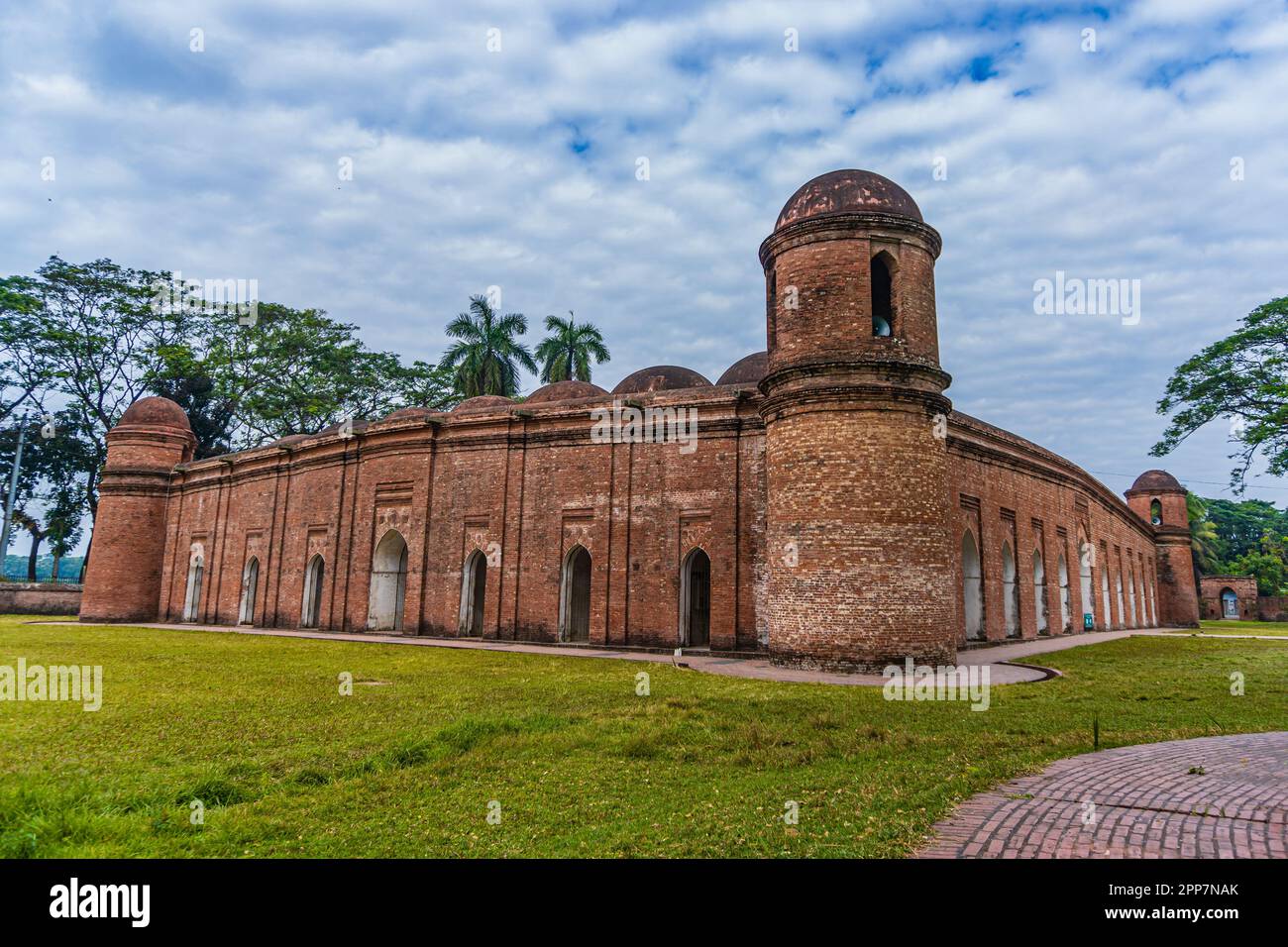 Die Sixty Dome Moschee in Bagerhat, Khulna, Bangladesch, Selective Focus Stockfoto
