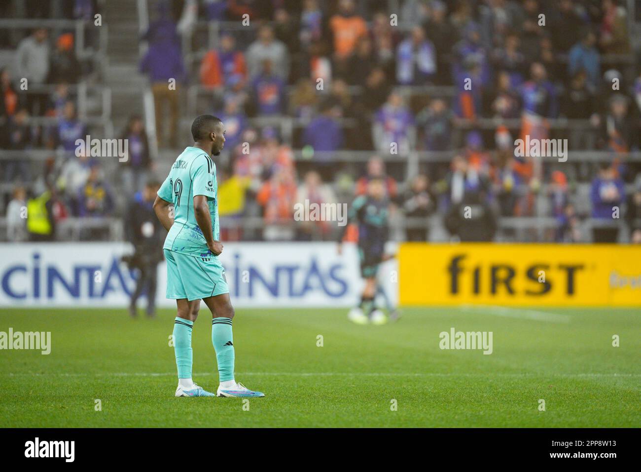 Portland Timbers' Juan David Mosquera (29) reacts after losing to FC Cincinnati in an MLS soccer match Saturday, April 22, 2023, in Cincinnati. (AP Photo/Jeff Dean) Stockfoto