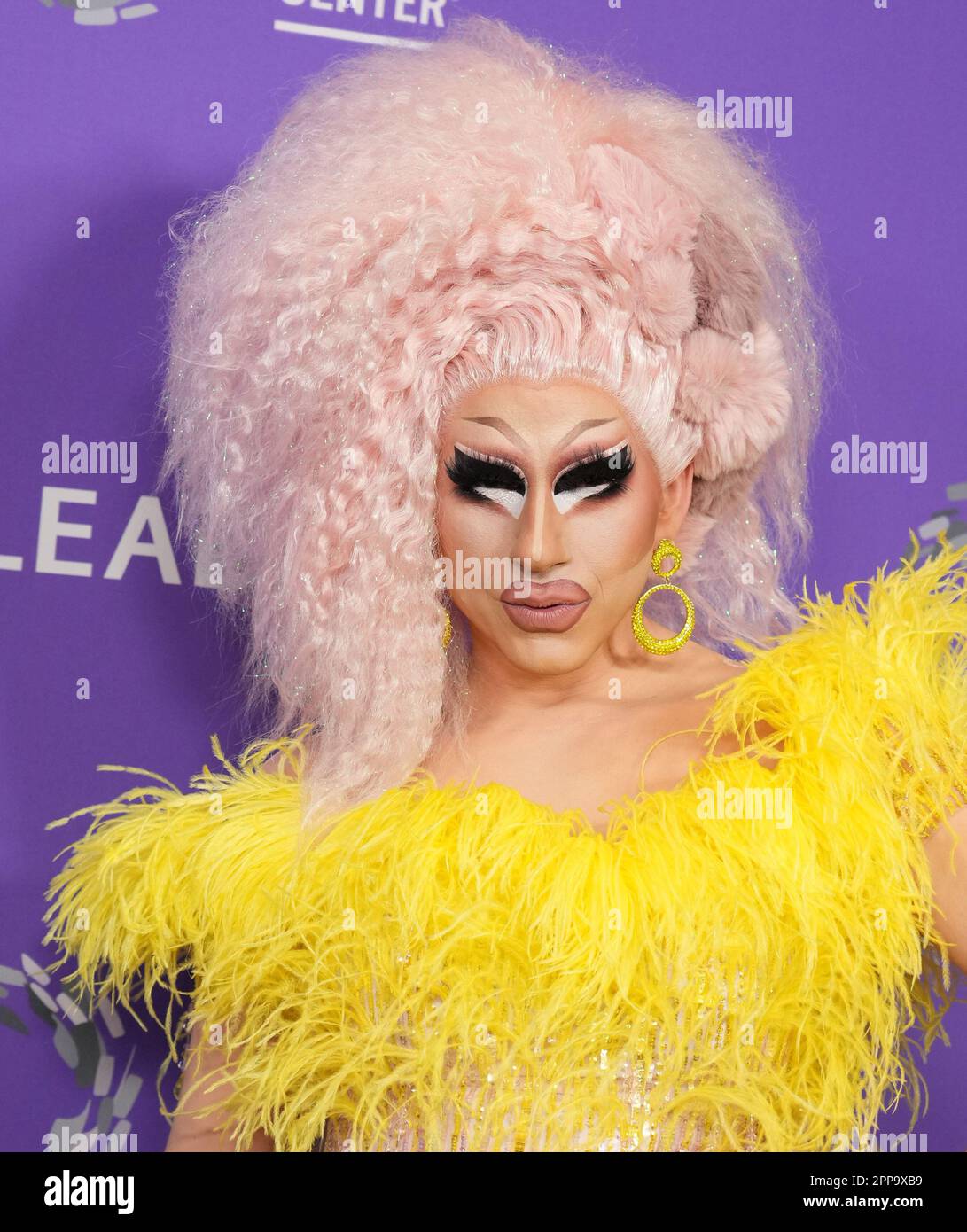 Los Angeles, USA. 22. April 2023. TRIXIE Mattel trifft am Samstag, den 22. April 2023, auf der Los Angeles LGBT Center Gala im Fairmont Century Plaza in Los Angeles, Kalifornien, ein. (Foto: Sthanlee B. Mirador/Sipa USA) Guthaben: SIPA USA/Alamy Live News Stockfoto
