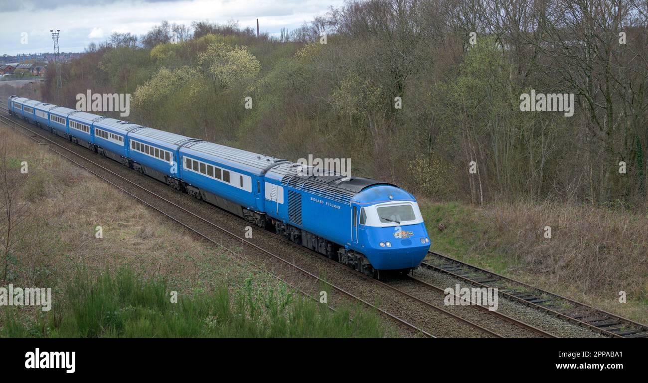 Midland Pullman am Stadtrand von Carlisle auf dem Weg nach Schottland Stockfoto