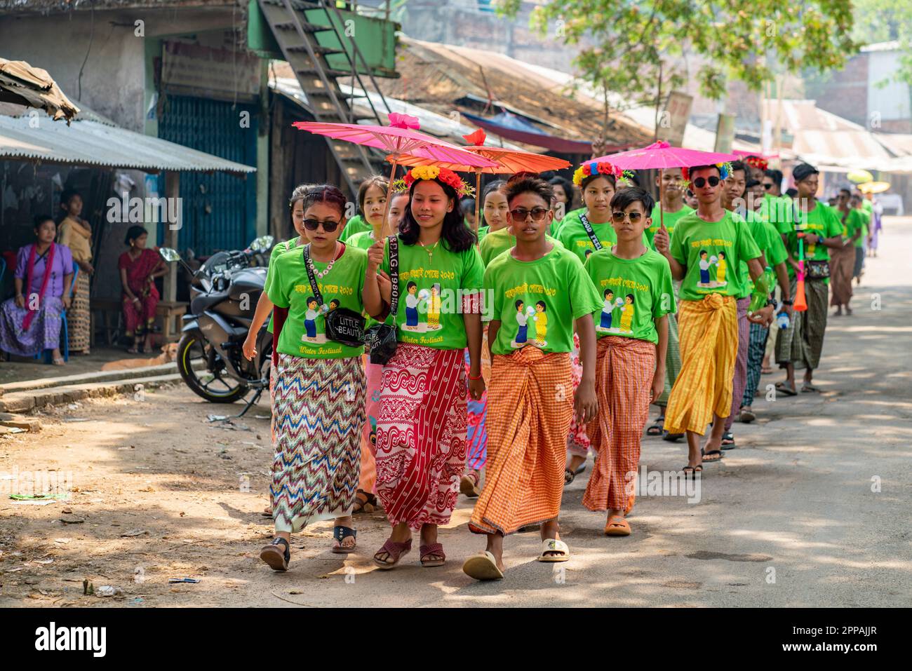 Traditionelles Wasserfestival (Sangrai) in Chittagong Hill Tracts, Bangladesch Stockfoto