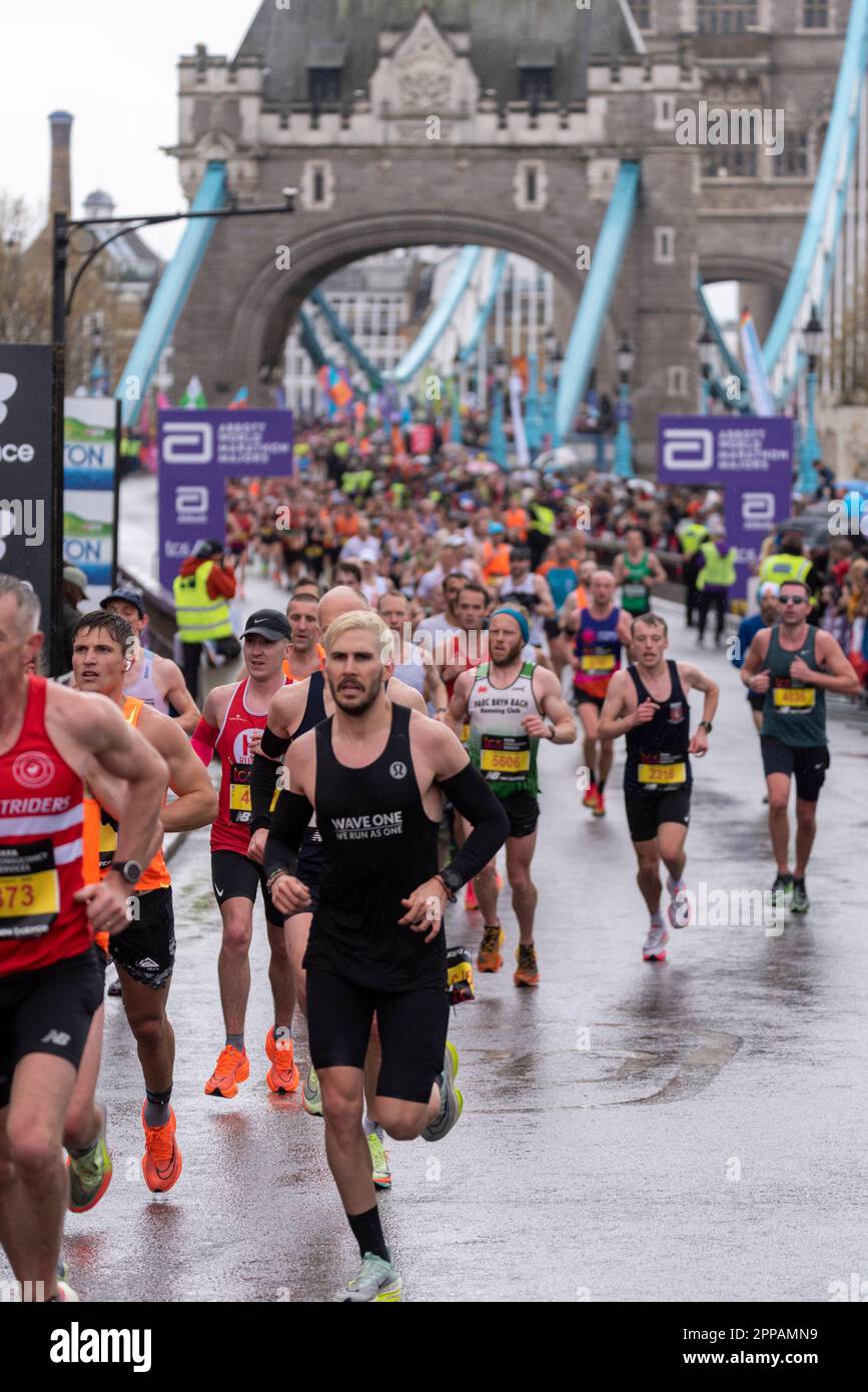 tower-hill-london-gro-britannien-23-april-2023-rund-45-000