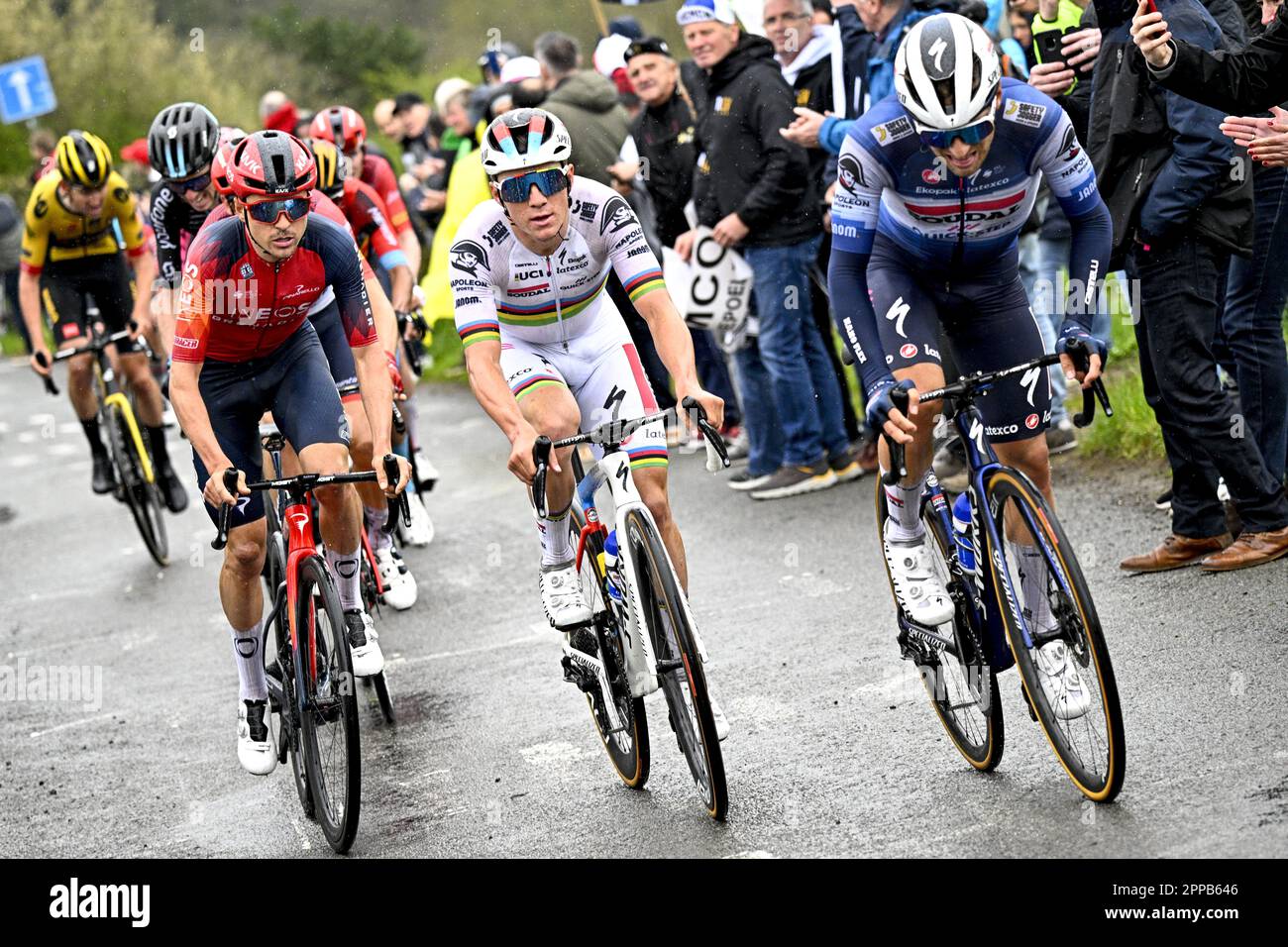 Lüttich, Belgien. 23. April 2023. Das Men-Elite-Rennen der eintägigen Radtour Lüttich-Bastogne-Lüttich, 258,5km km von Lüttich, über Bastogne nach Lüttich, Sonntag, 23. April 2023. BELGA FOTO JASPER JACOBS Kredit: Belga News Agency/Alamy Live News Stockfoto