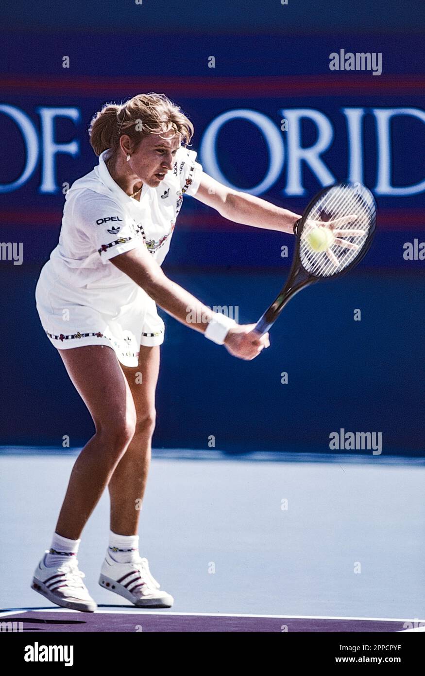 Steffi Graf (GER) tritt bei den Virginia Slims of Florida 1989 an Stockfoto