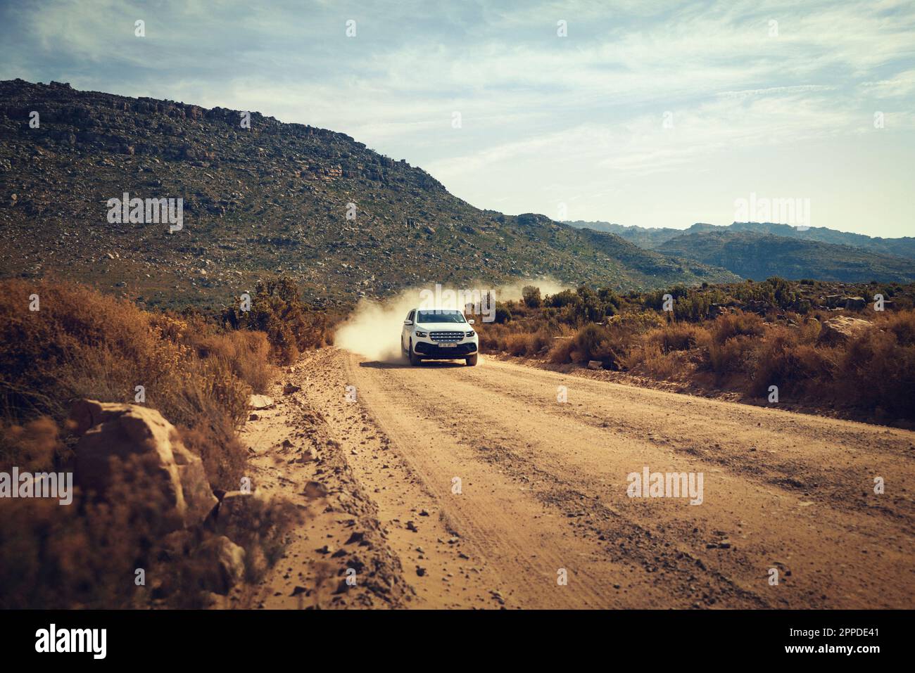 GELÄNDEWAGEN auf unbefestigter Straße inmitten der Cederberg Mountains Stockfoto