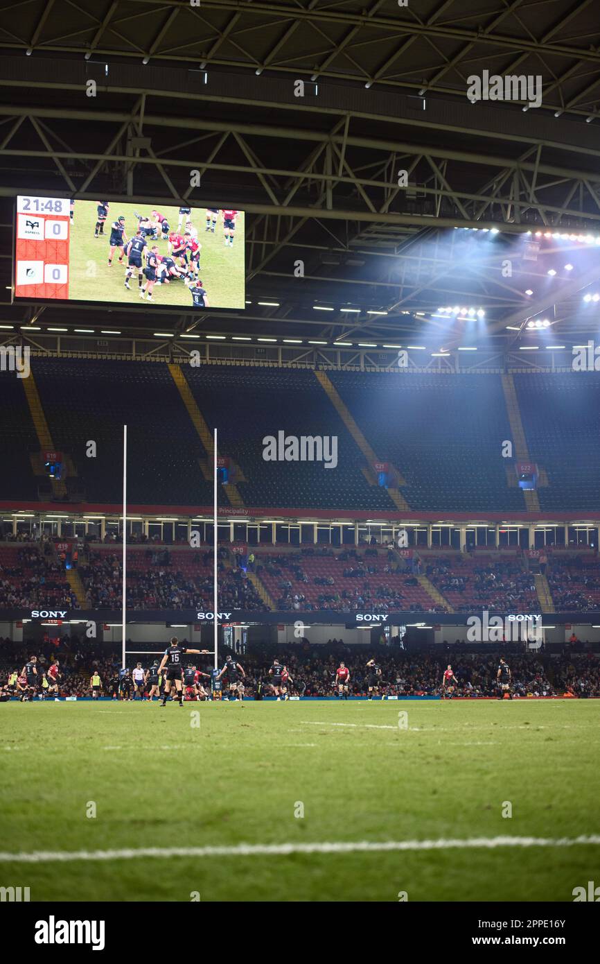 Cardiff, Wales. 22. April 2023 Spieler auf dem Platz während des URC Welsh Shield Judgement Day Rugby-Spiels, Ospreys gegen Cardiff Rugby im Principality Stadium in Cardiff, Wales. Kredit: Sam Hardwick/Alamy Live News. Stockfoto