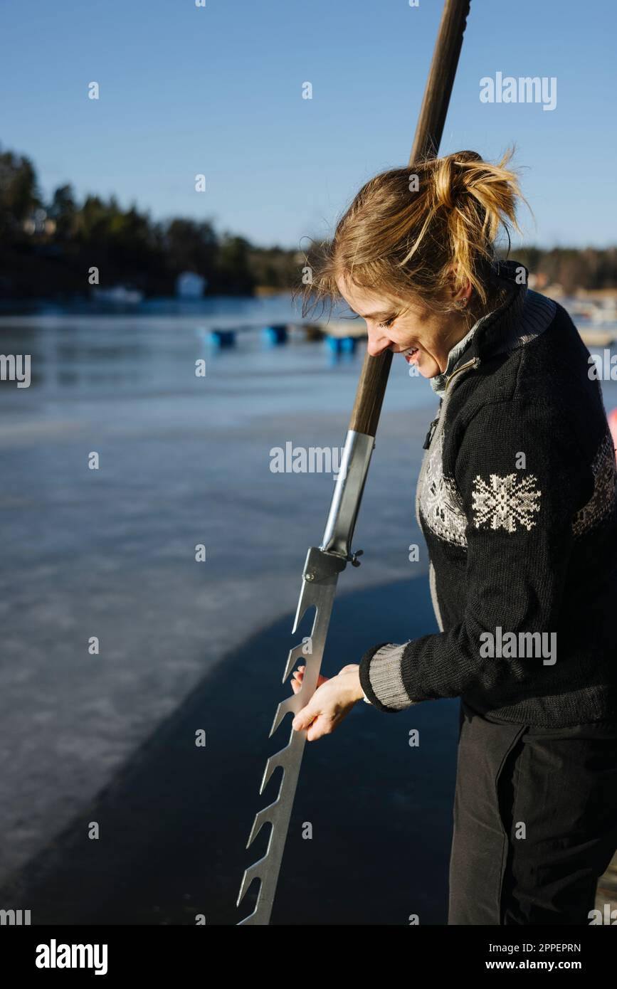 Eis säge -Fotos und -Bildmaterial in hoher Auflösung – Alamy