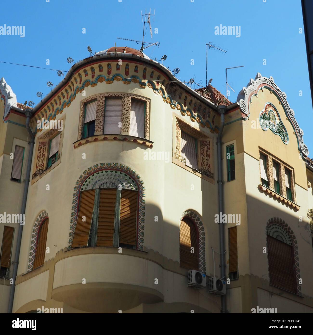 Subotica, Serbien, September 12. Subotica-Architektur, Fassaden historischer Gebäude und Wahrzeichen. Subotica szabadka im ungarischen Jugendstil, Vojvodina, das ehemalige Territorium von Österreich-Ungarn Stockfoto