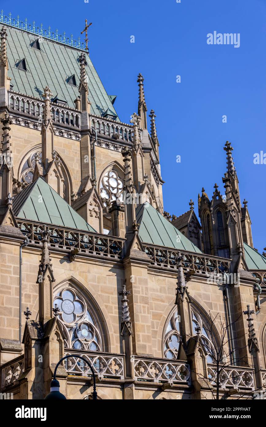 Fassade des neogotischen Neuen Doms, Linz, Österreich Stockfoto