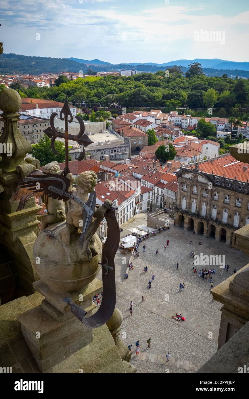 Blick auf den Obradoiro-Platz von der Kathedrale Santiago de Compostela, Galicien, Spanien Stockfoto