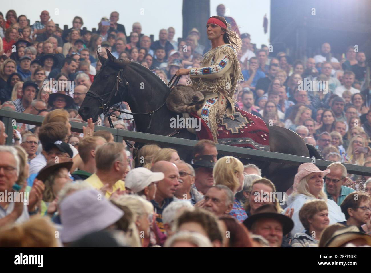 Sascha HÃ¶dl (Ersatz für Alexander Klaws, der an Corona leidet), Premiere Karl May Festival, Bad Segeberg,25.06.2022 Stockfoto