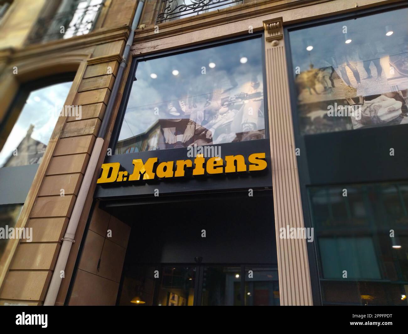 Dr. Martens Laden in der Stadt Stockfotografie Alamy
