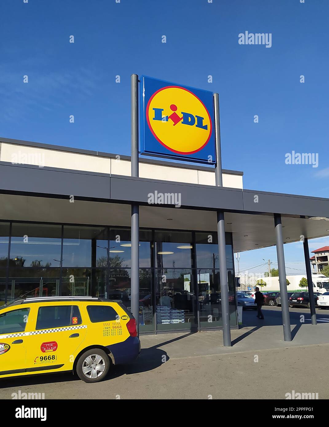 Giurgiu, Rumänien - 25. September 2022: Lidl Shop Stockfoto