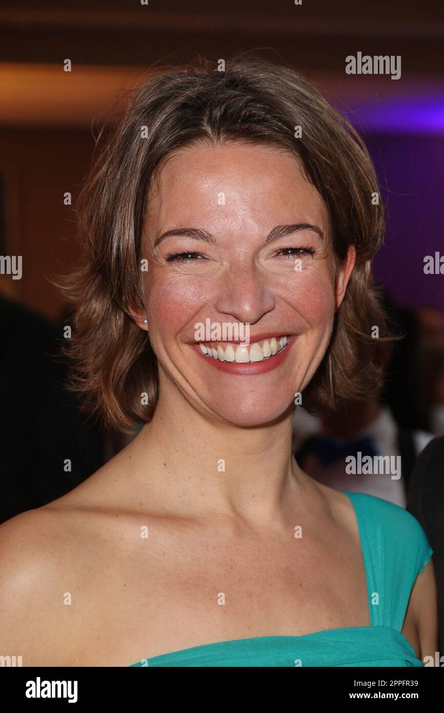 Anna Planken, Blue Ball 2023 zugunsten der Kinderkrebsstation der UKE im Hotel Grand Elyssee, Hamburg, 01.04.2023 Stockfoto