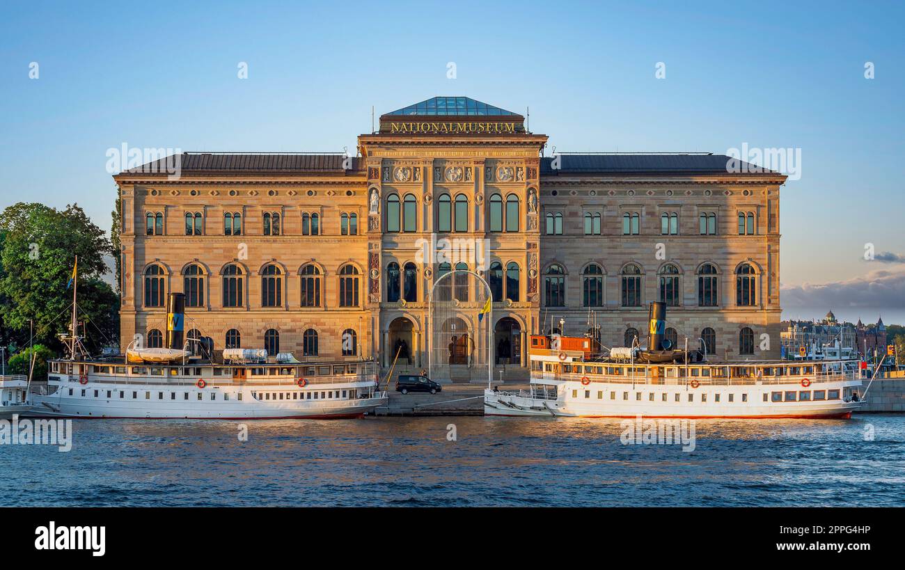 Nationalmuseum oder Nationalmuseum der Schönen Künste, Peninsula Blasieholmen im Zentrum von Stockholm, Schweden, bei Sonnenuntergang Stockfoto