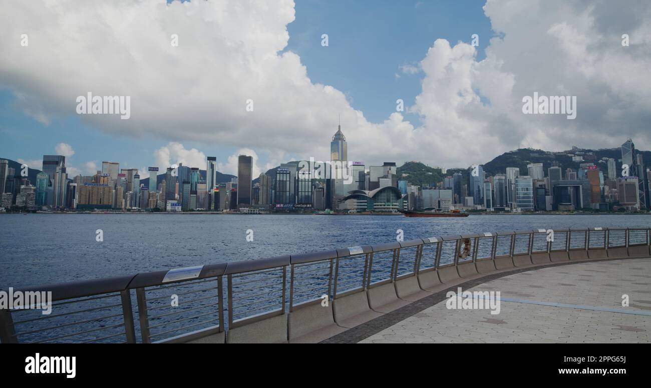 Tsim Sha Tsui, Hongkong 27. Mai 2021: Hafenseite von Hongkong Stockfoto