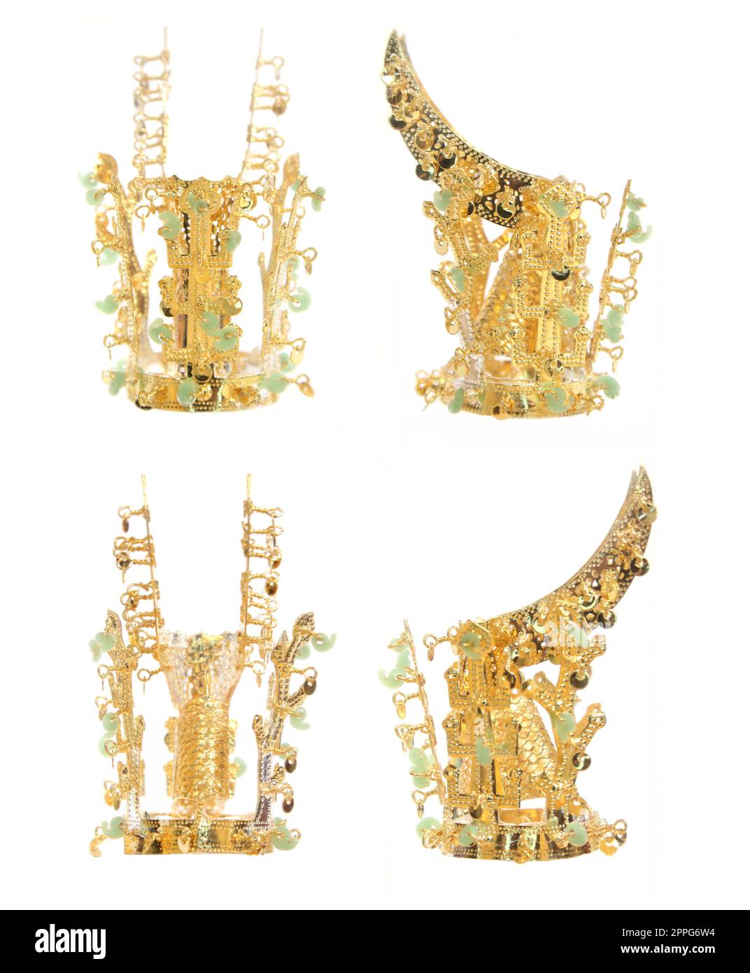 Antike goldene Krone aus Asien isoliert auf Weiß Stockfoto