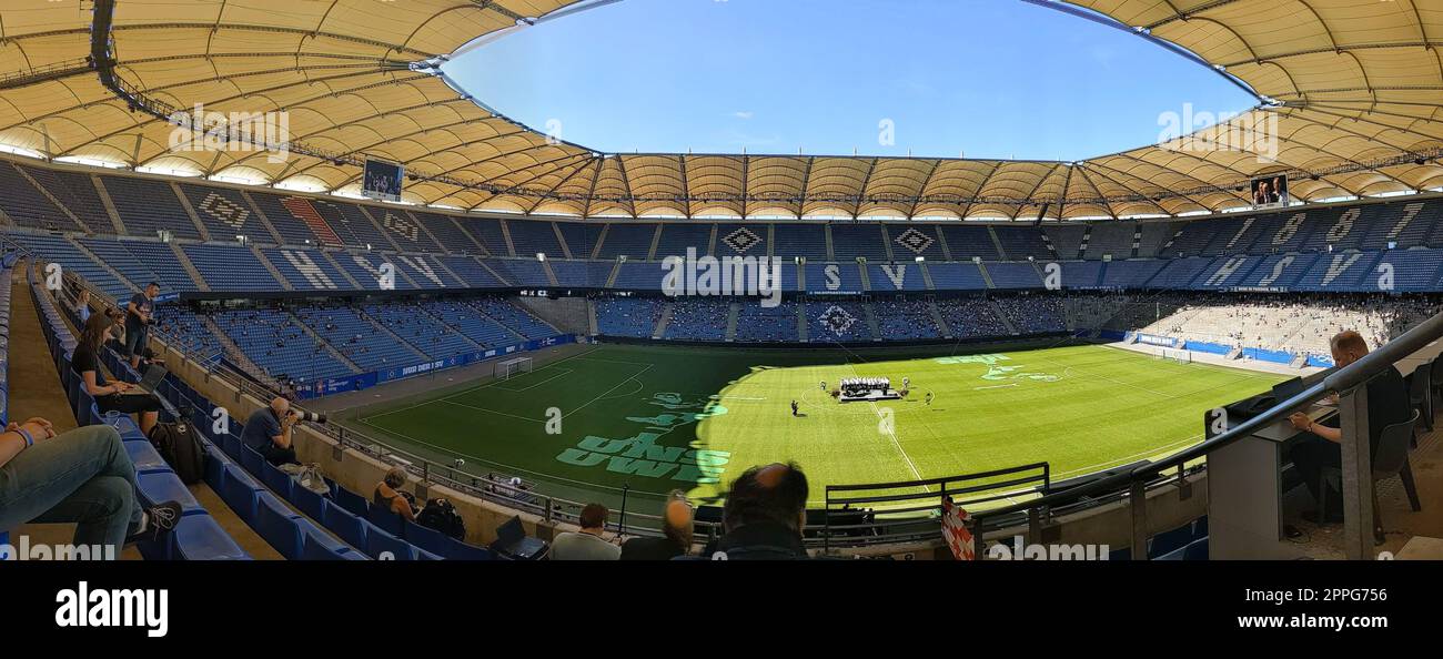 Panoramabild Volksparkstadion, Beerdigung Uwe Seeler, Volkasparkstadion, 10.08.2022 Stockfoto