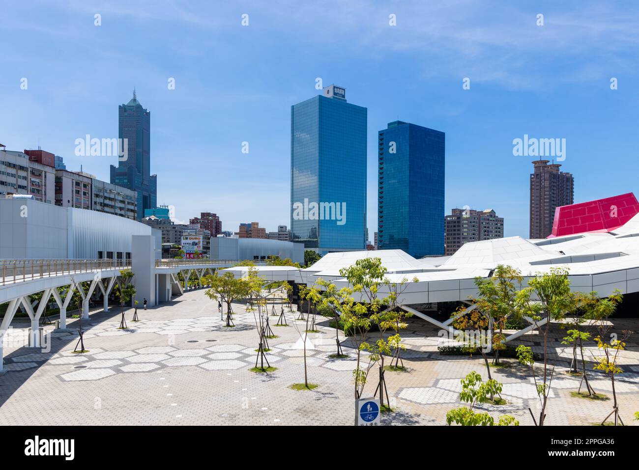 Kaohsiung, Taiwan, 27. August 2022: Innenstadt von Kaohsiung Stockfoto