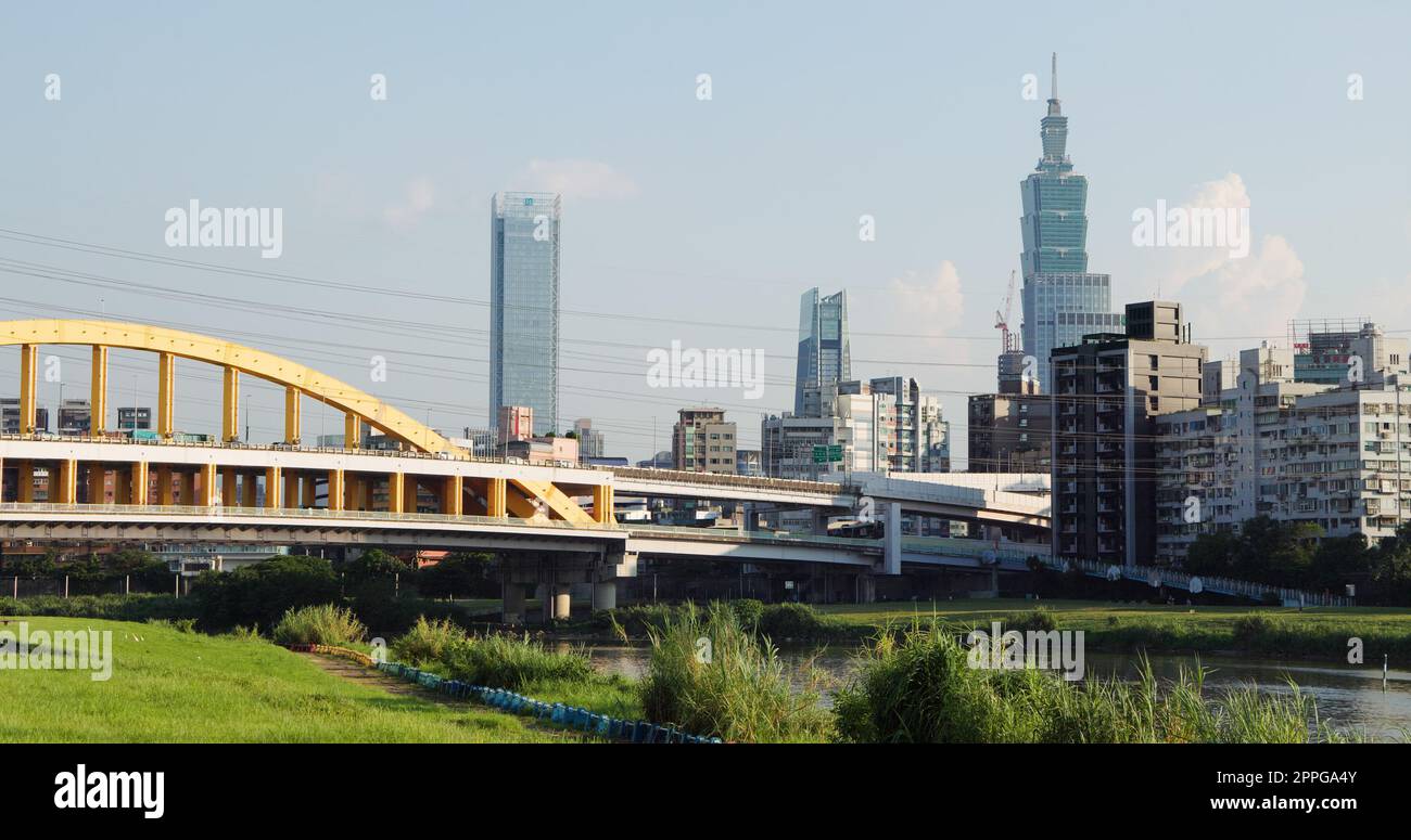 Taipei, Taiwan 23. Juli 2022: Skyline von Taipeh Stockfoto