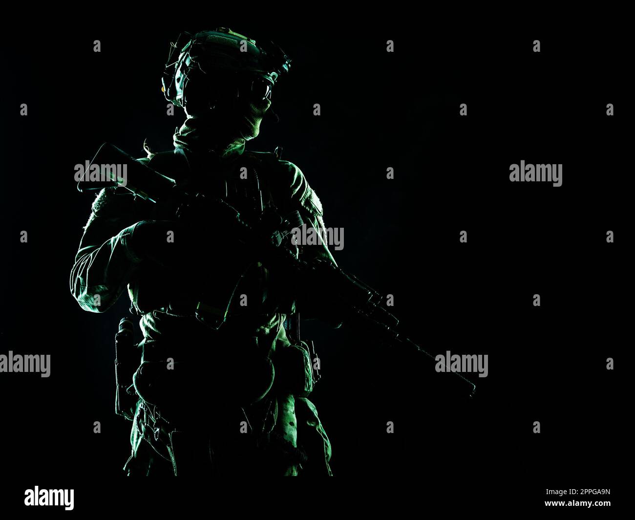 Army Special forces Soldat Low Key studio Shoot Stockfoto