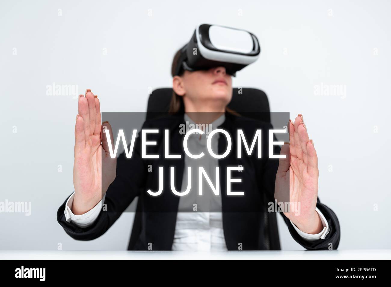 Schreiben mit Text Willkommen Juni. Business Concept Calendar Sechster Monat zweites Quartal dreißigtägige Grüße Stockfoto