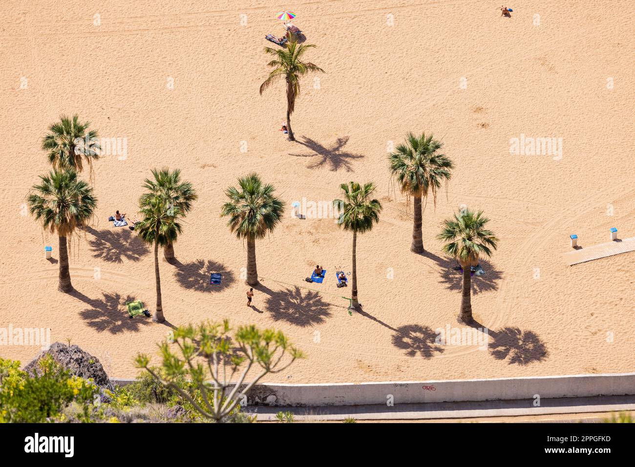 Teresitas Strand, Playa de las Teresitas, Luftaufnahme nahe Santa Cruz an der Nordküste von Teneriffa, Kanarische Inseln, Spanien Stockfoto
