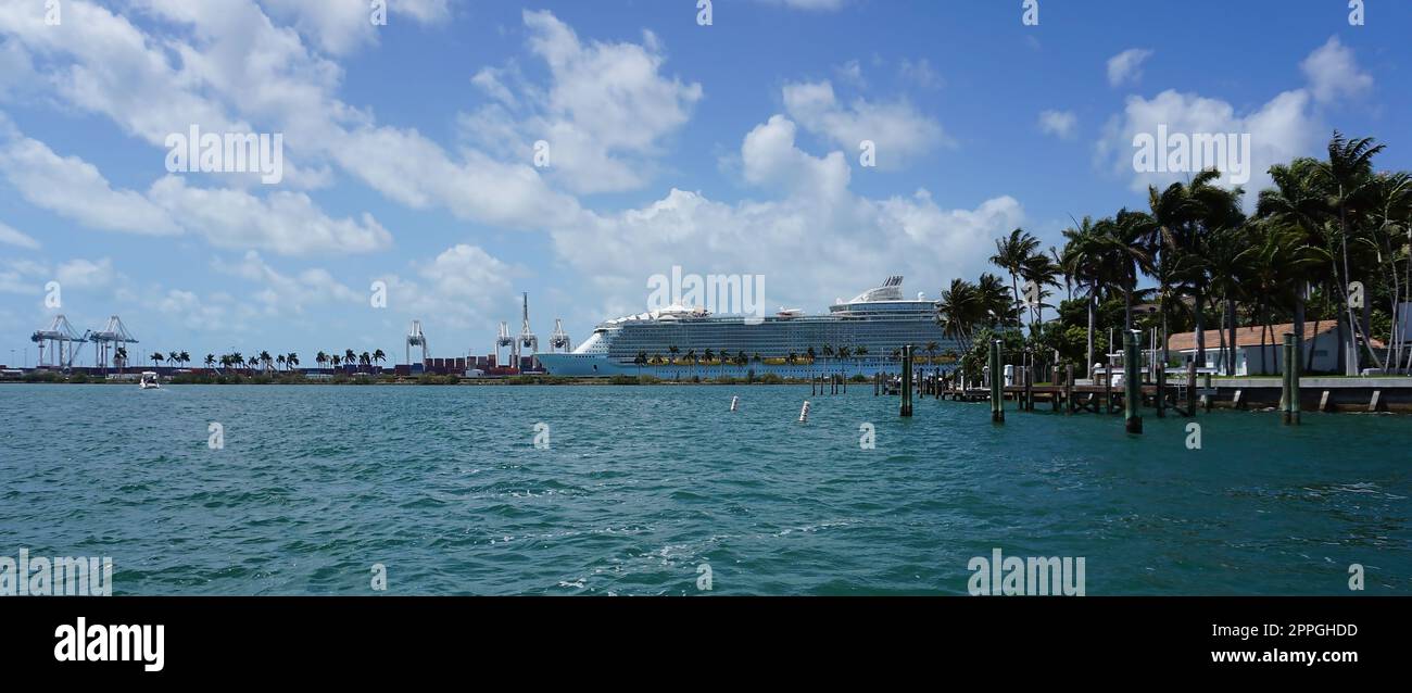 Luxus-Appartements im Hafen von Miami Stockfoto