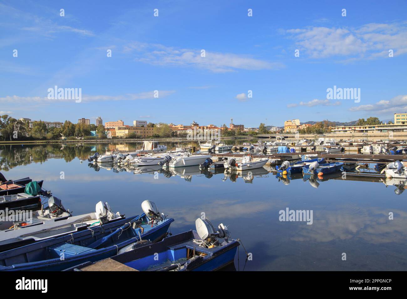 Der Yachthafen im Hafen von Olbia, Sardinien 2023 Stockfoto