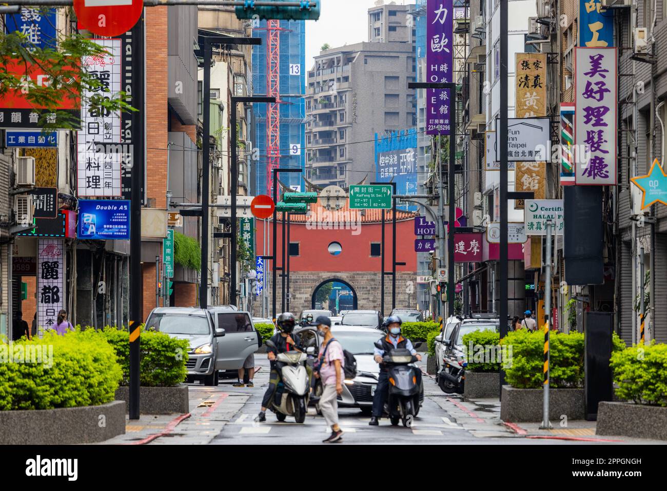 Taipeh, Taiwan, 27. Juni 2022: Nordtor der alten stadt taipeh, Beimen Stockfoto