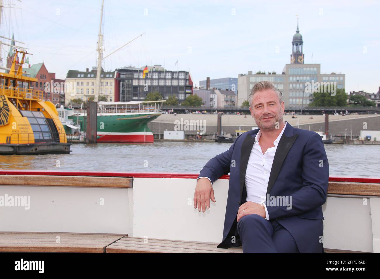 Sascha, Fotoanruf als Teil eines Pressetages, ÃœberseebrÃ¼cke, Veröffentlichung 'HAMBURGER DEERN', Hamburg, 07.09.2022 Stockfoto