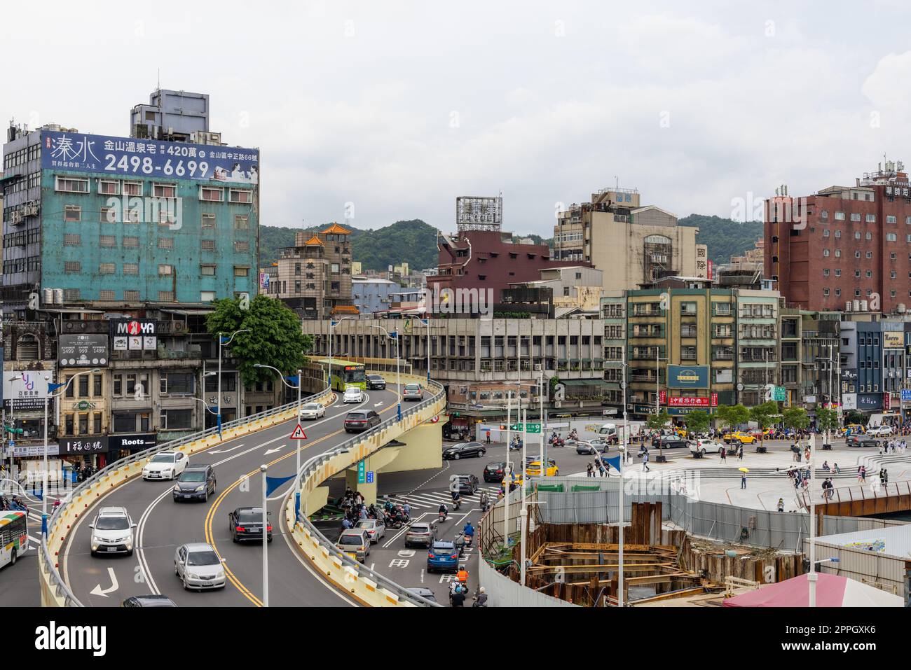 New Taipei, Taiwan 12. Juni 2022: Keelung City Street in Taiwan Stockfoto