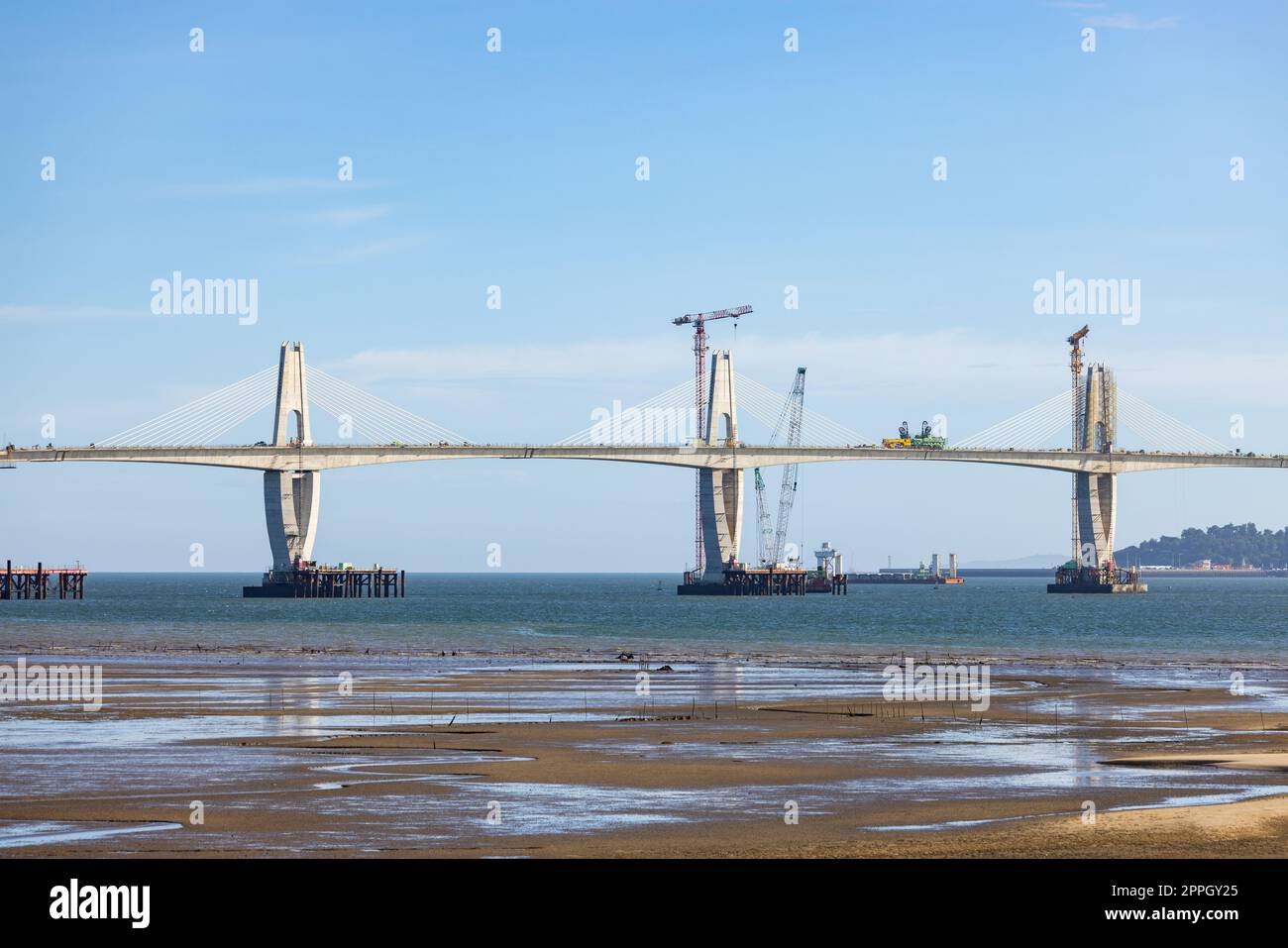 Die Kinmen-Brücke ist in Taiwan im Bau Stockfoto