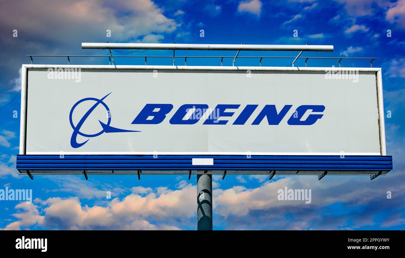 Reklametafel mit dem Logo der Boeing Company Stockfoto