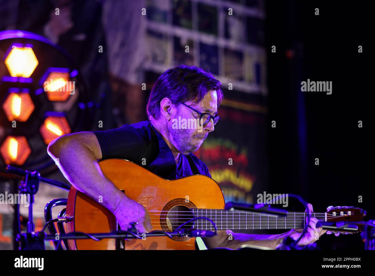 Al Di Meola Acoustic Trio live auf der Kijow.Centre Bühne Stockfoto