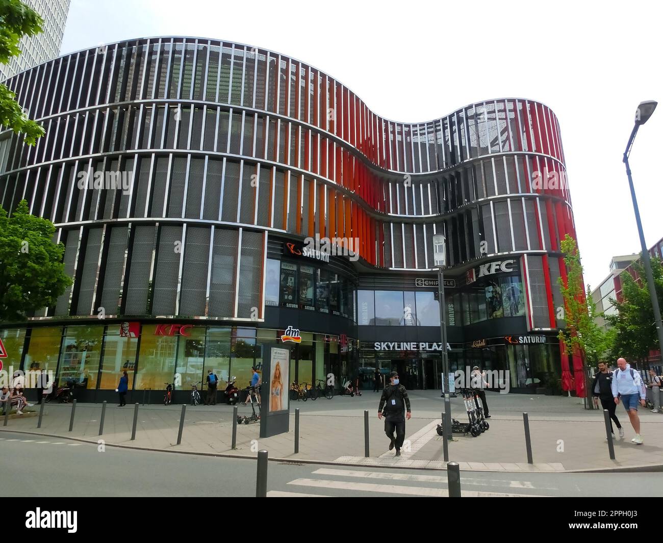 Einkaufs- und Wellnesszentrum Skyline Plaza in Frankfurt am Main Stockfoto