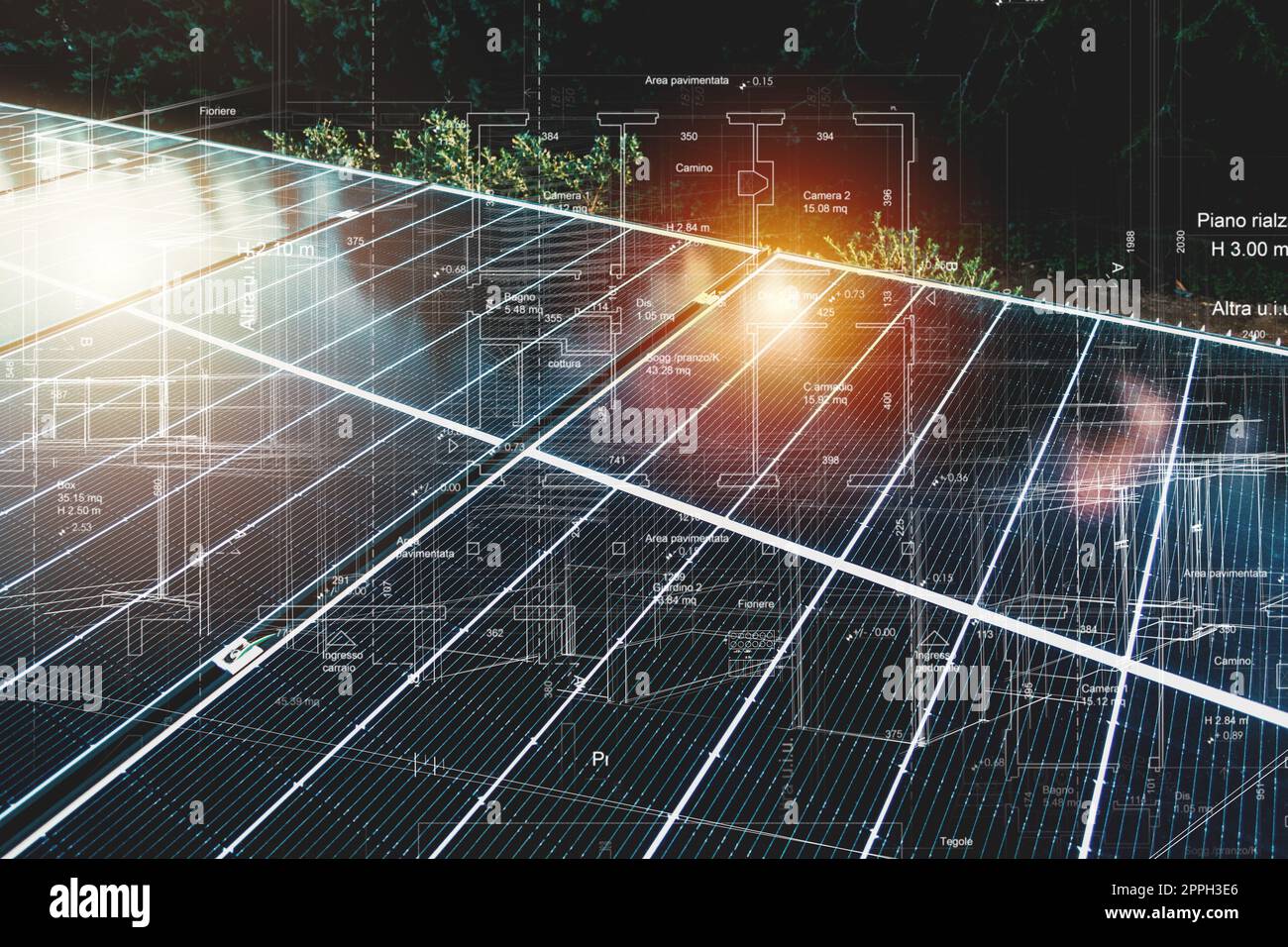 Erneuerbare Energieanlage mit Solarpanel auf dem Dach Stockfoto