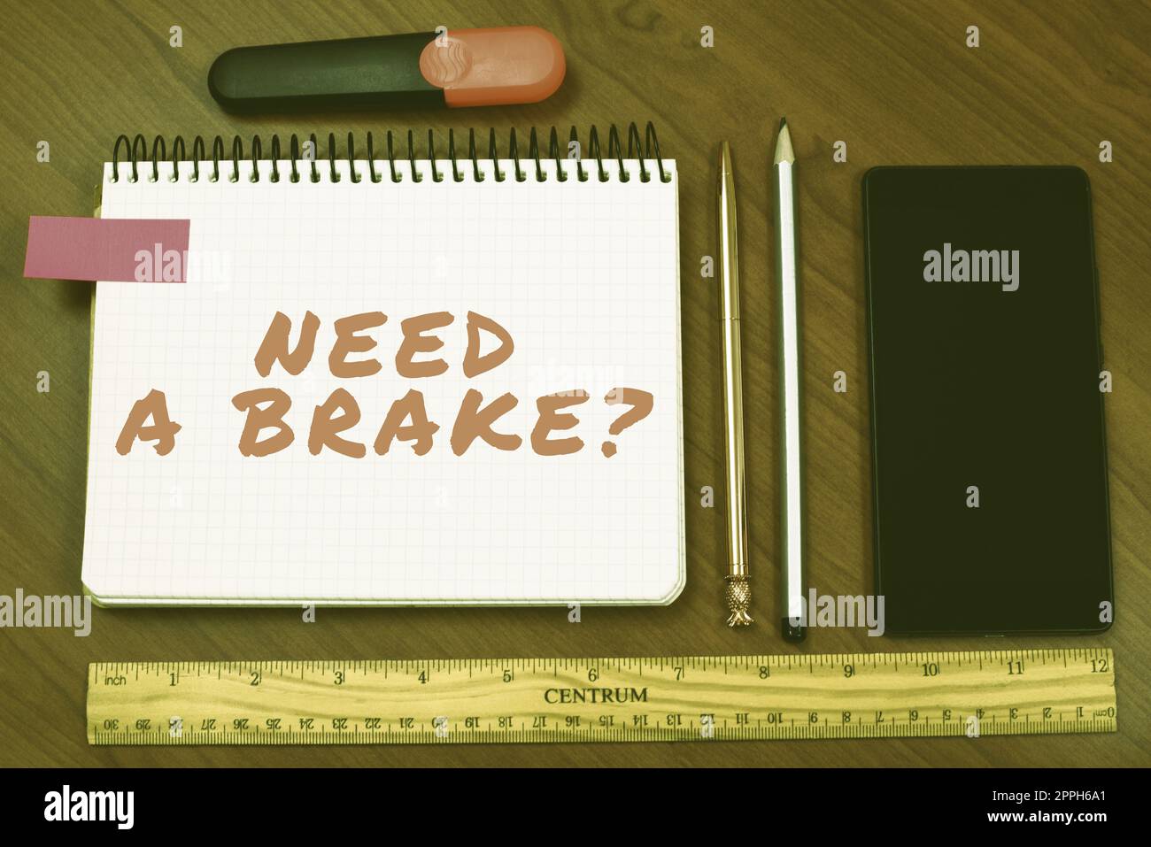 Handschriftschild benötigt Eine Brake-Frage. Business-Übersicht Mehr Zeit zum Entspannen Chill Out Freedom stressfrei Stockfoto