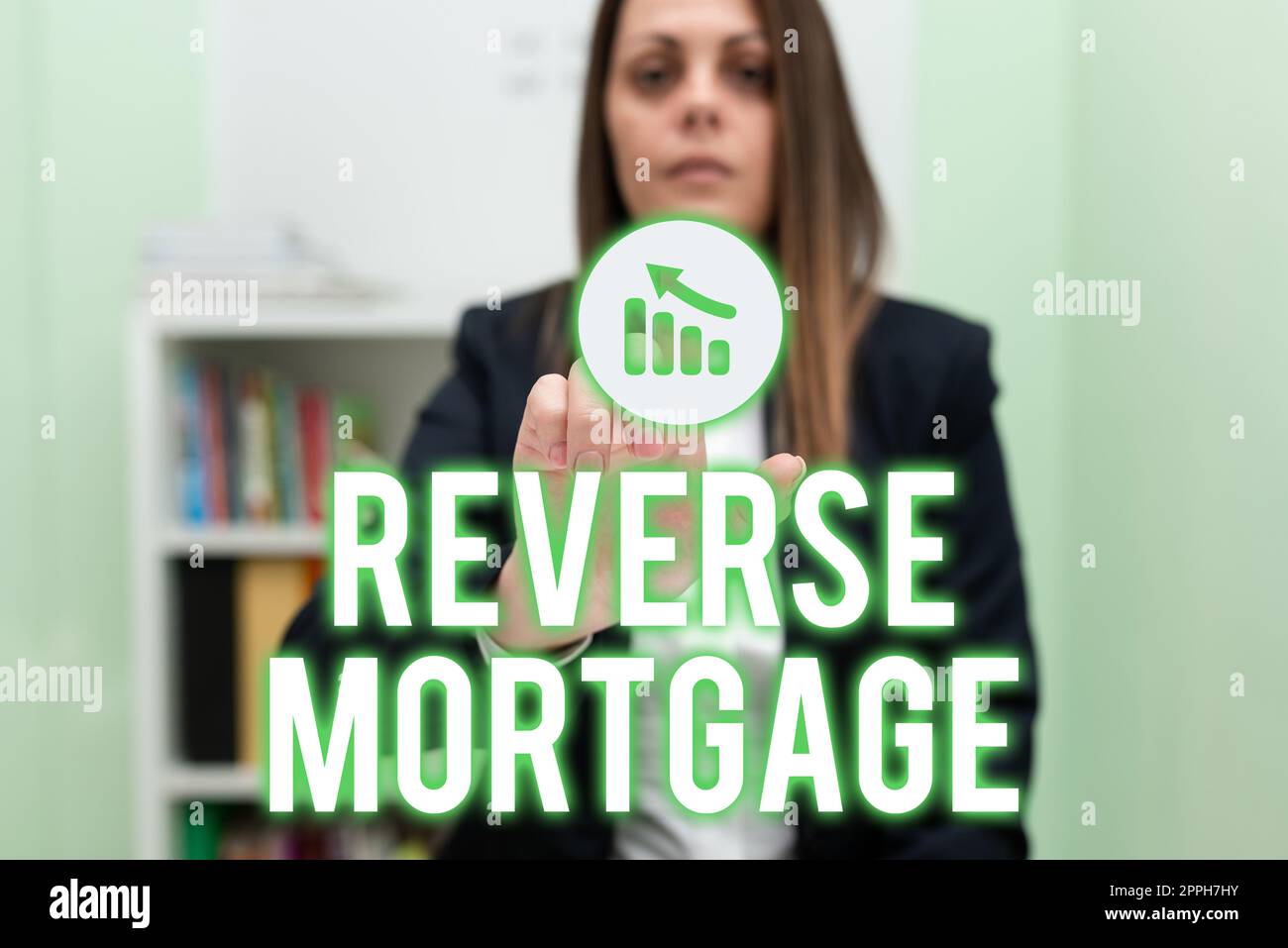 Textzeichen mit Reverse Mortgageloan für Senioren über 60 Jahren zur Rückgabe. Das Wort, das für Senioren über 60 Jahren ausgeliehen wurde, wird zurückgegeben Stockfoto