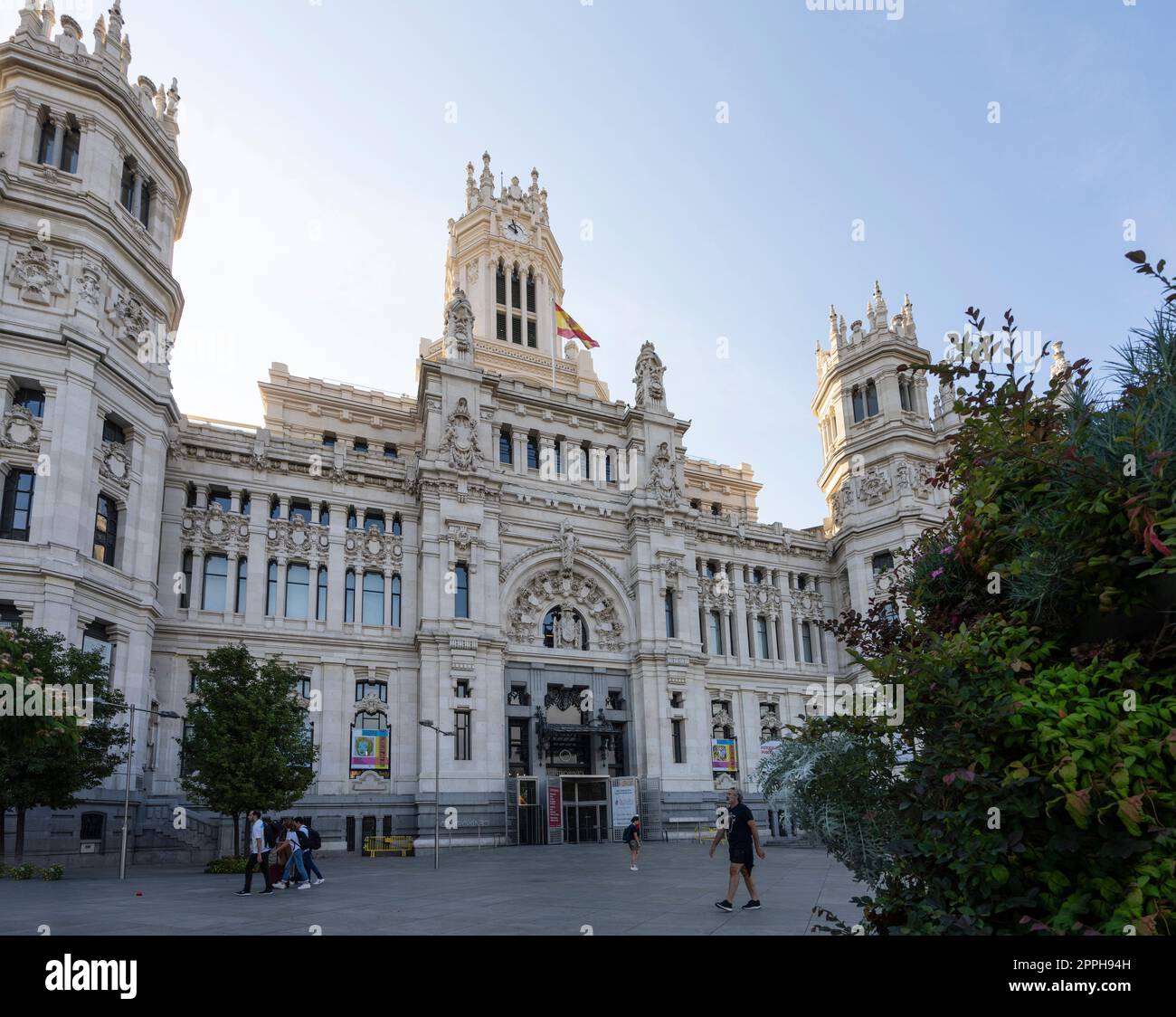 Entlastung des Ferdinand Magellan-Gebäudes in Madrid, Spanien Stockfoto