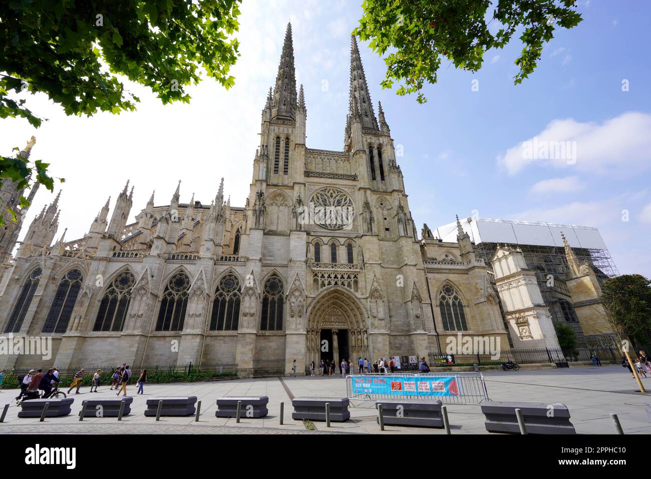 BORDEAUX, FRANKREICH - 4. JUNI 2022: Kathedrale des hl. Andreas von Bordeaux, Frankreich Stockfoto