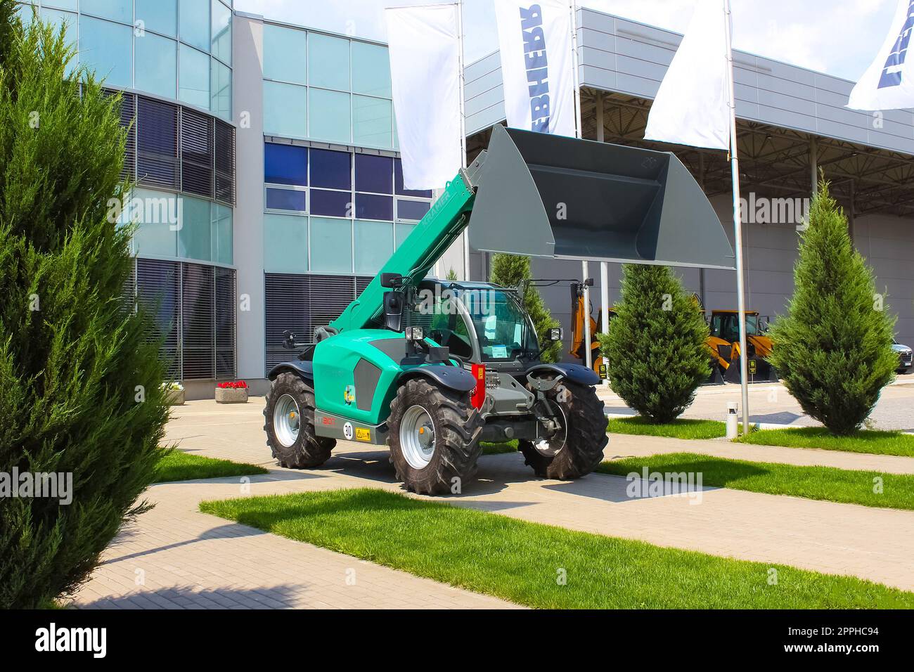 Kiew, Ukraine - 16. Juni 2020: Radlader Kramer Teleskoplader KT307 in Kiew Stockfoto
