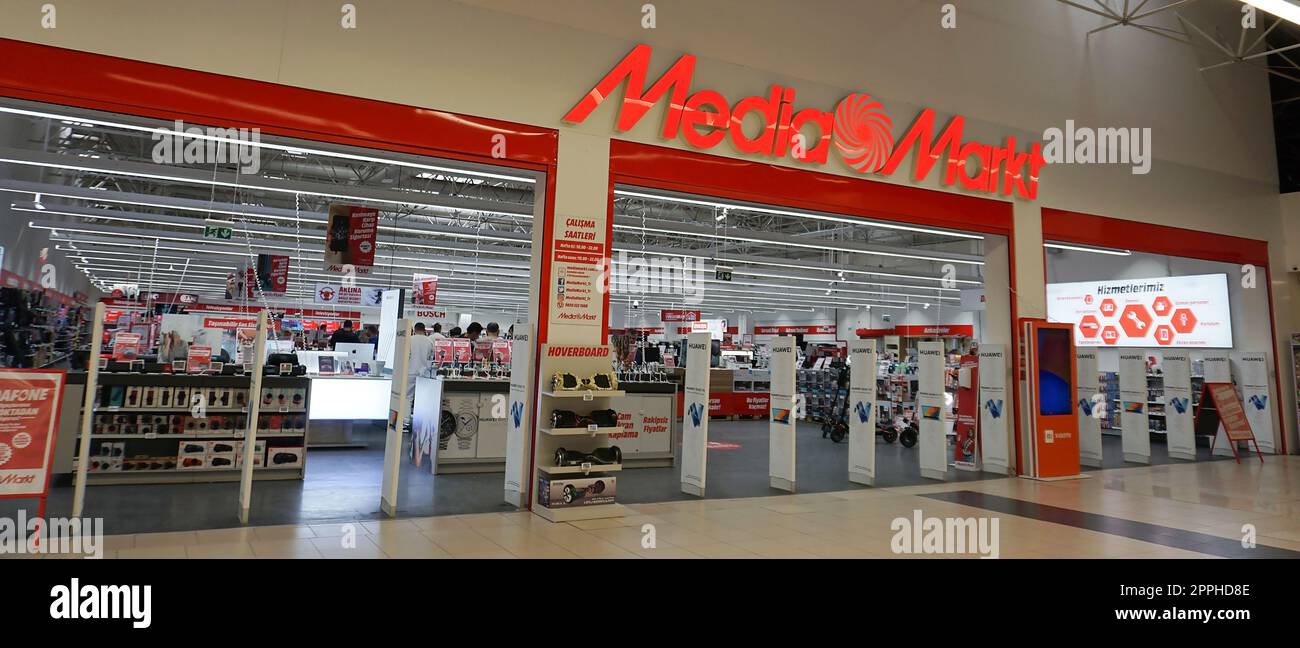 Chorlu, Türkei - 23. September 2022: Eintritt eines Media Markt Stores Stockfoto