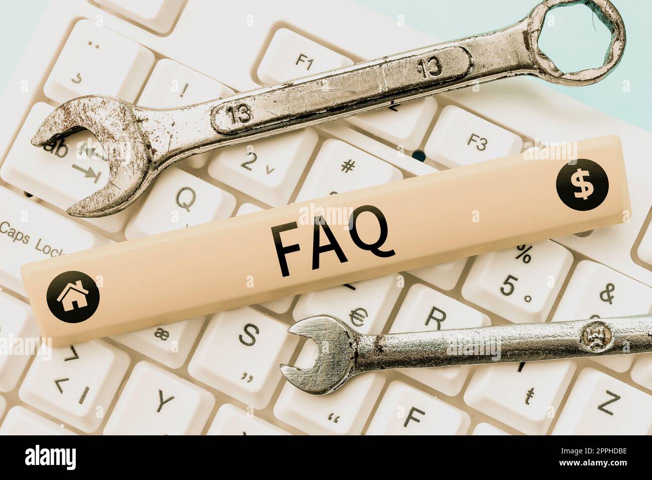 Textschild mit FAQ. Internet-Konzept-Liste mit häufig gestellten Fragen und Antworten zu einem bestimmten Thema Stockfoto