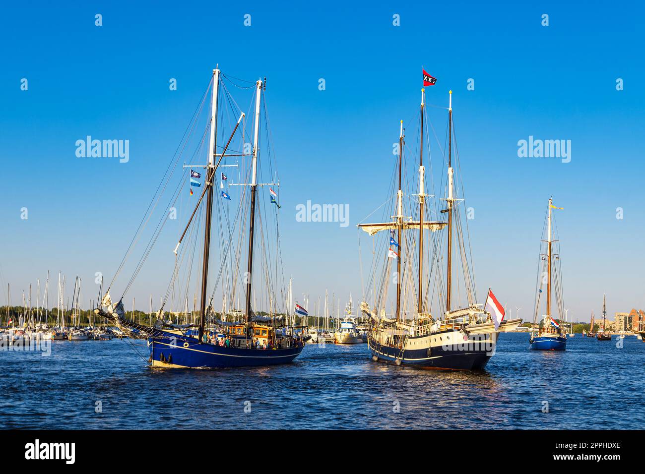 Windjammer auf dem Hanse Sail in Rostock, Deutschland Stockfoto