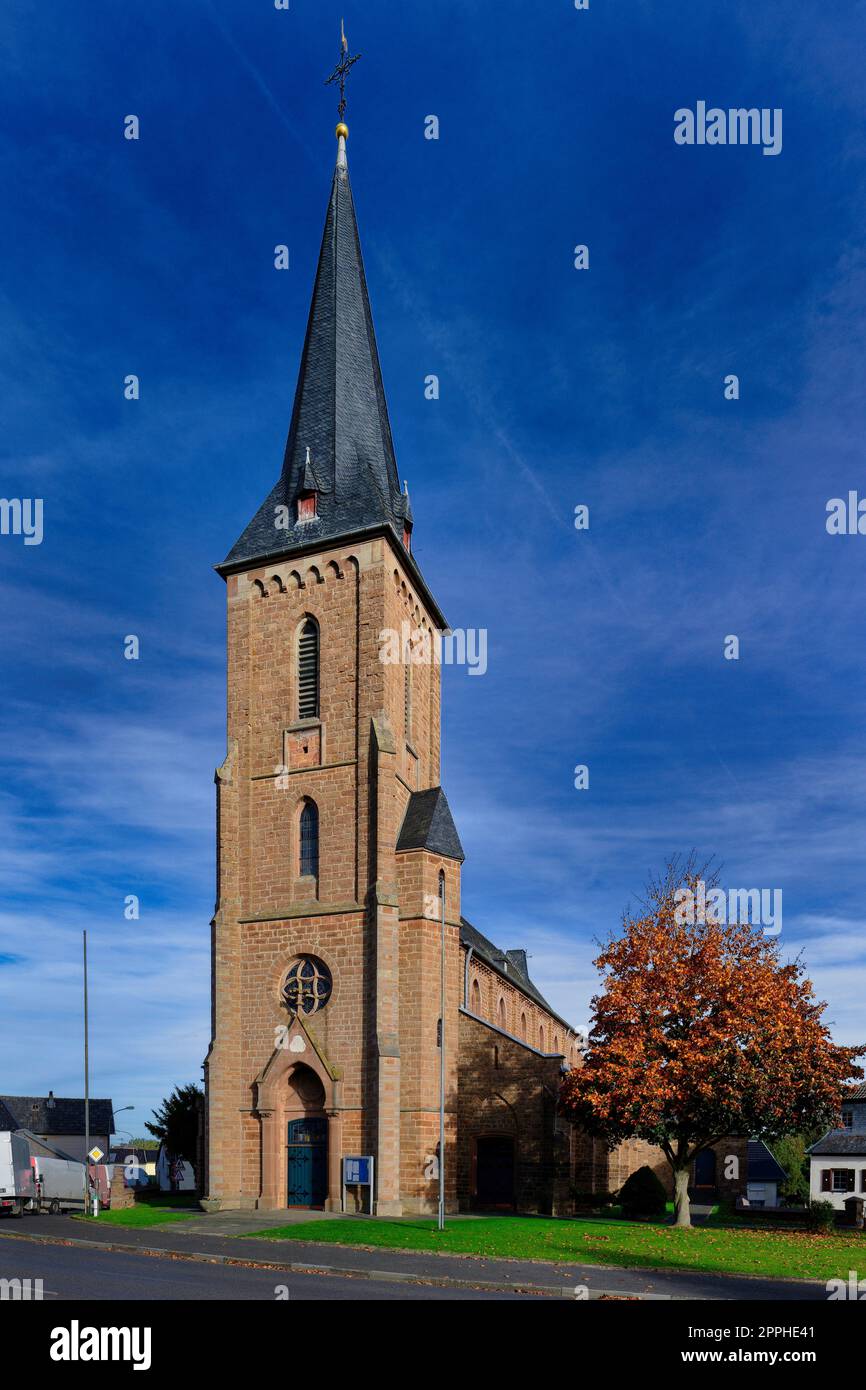 Die katholische Pfarrkirche St. Agnes Bleibuir in der nordeifel Stockfoto