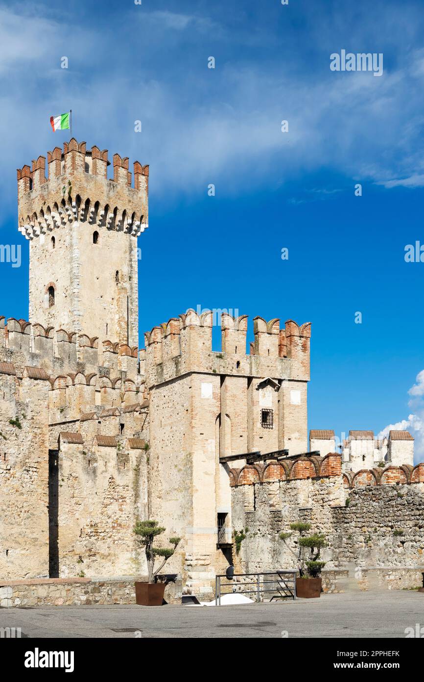 Schloss Sirmione, Gardasee, Region Lombardei, Italien Stockfoto