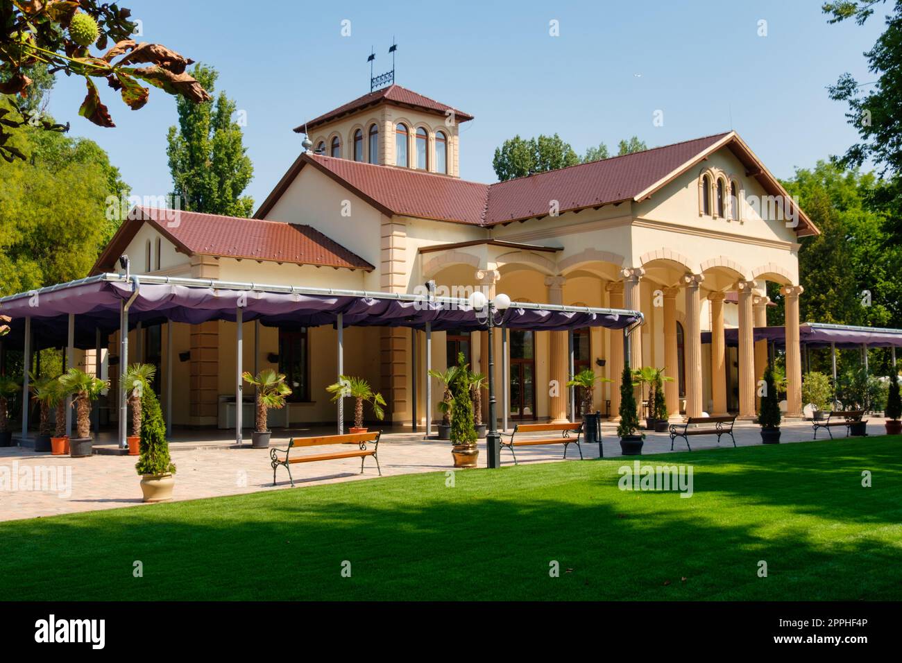Kasino auf Margareteninsel - Budapest Stockfoto