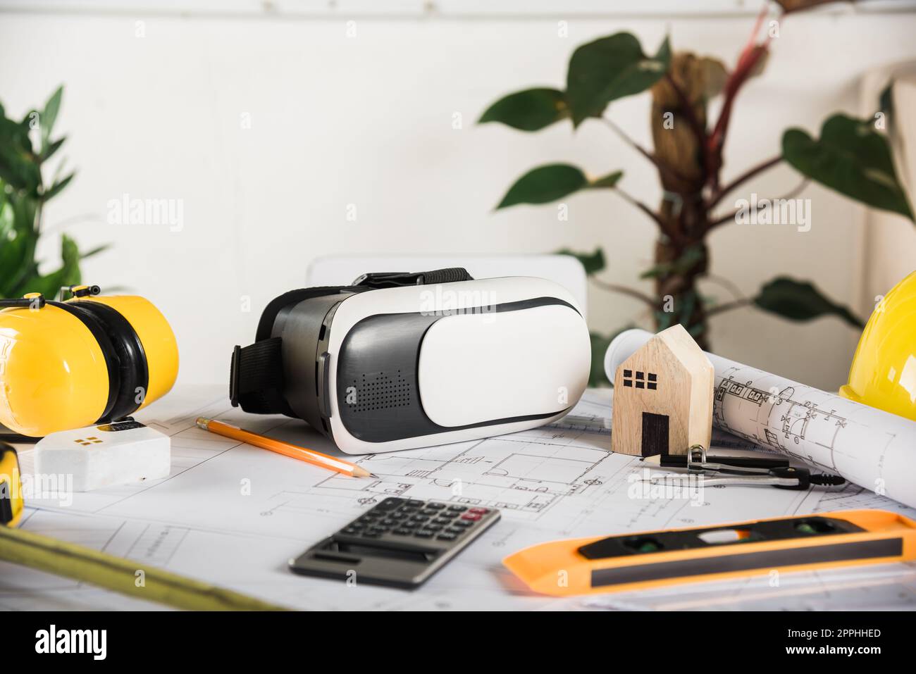 Architekturentwurf Papier Projektpläne auf Schreibtisch Tisch Stockfoto